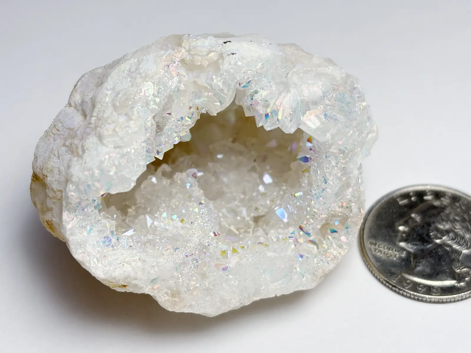 モロッコ産 オーラクォーツ ジオード / Aura Quartz Geode