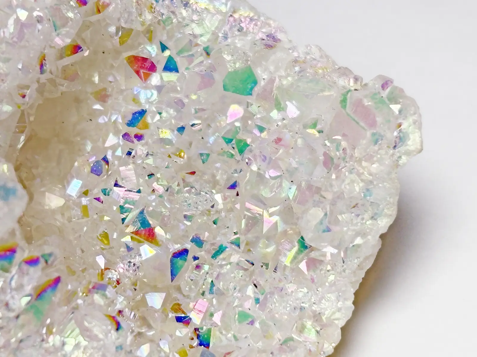 モロッコ産 オーラクォーツ ジオード / Aura Quartz Geode