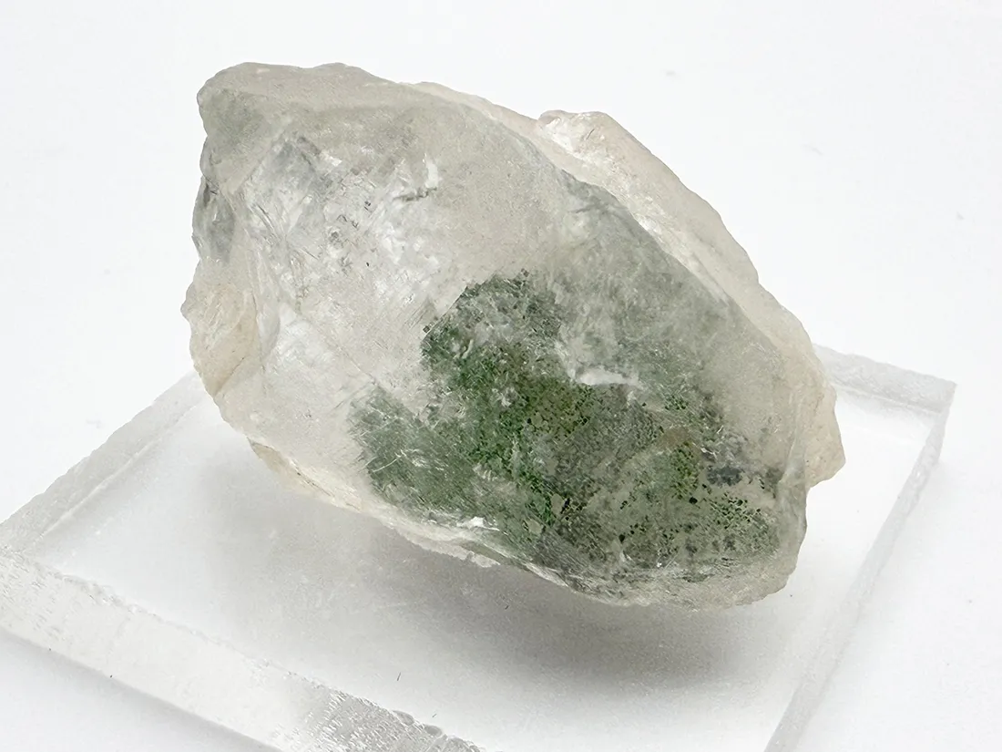 マダガスカル産 グリーンファントムクォーツ / Green Phantom Quartz