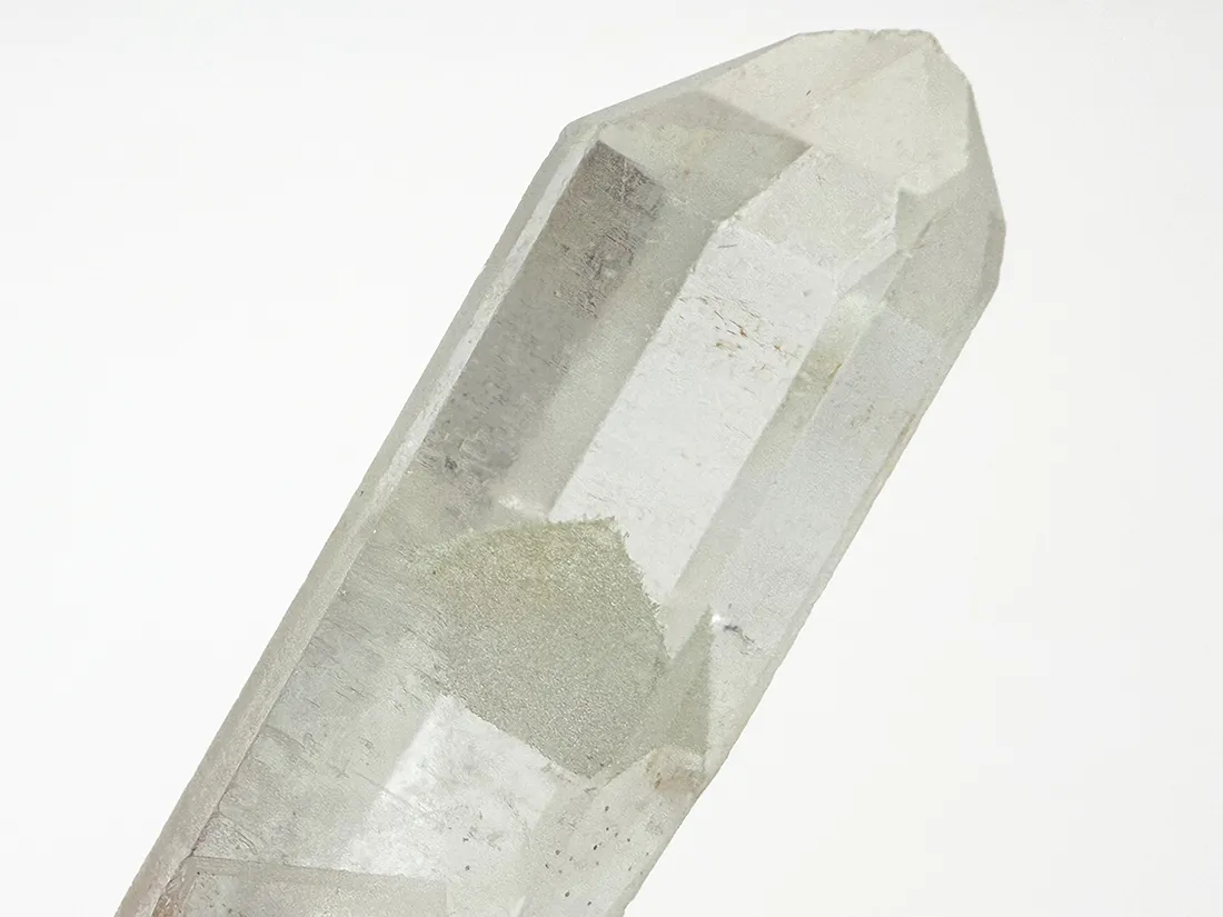 マダガスカル産 グリーンファントムクォーツ / Green Phantom Quartz