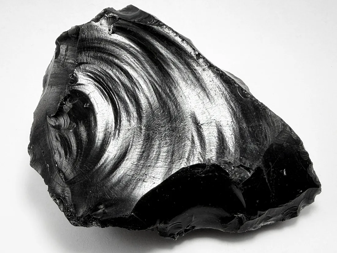 北海道白滝村(旧)産 黒曜石(十勝石) / Obsidian
