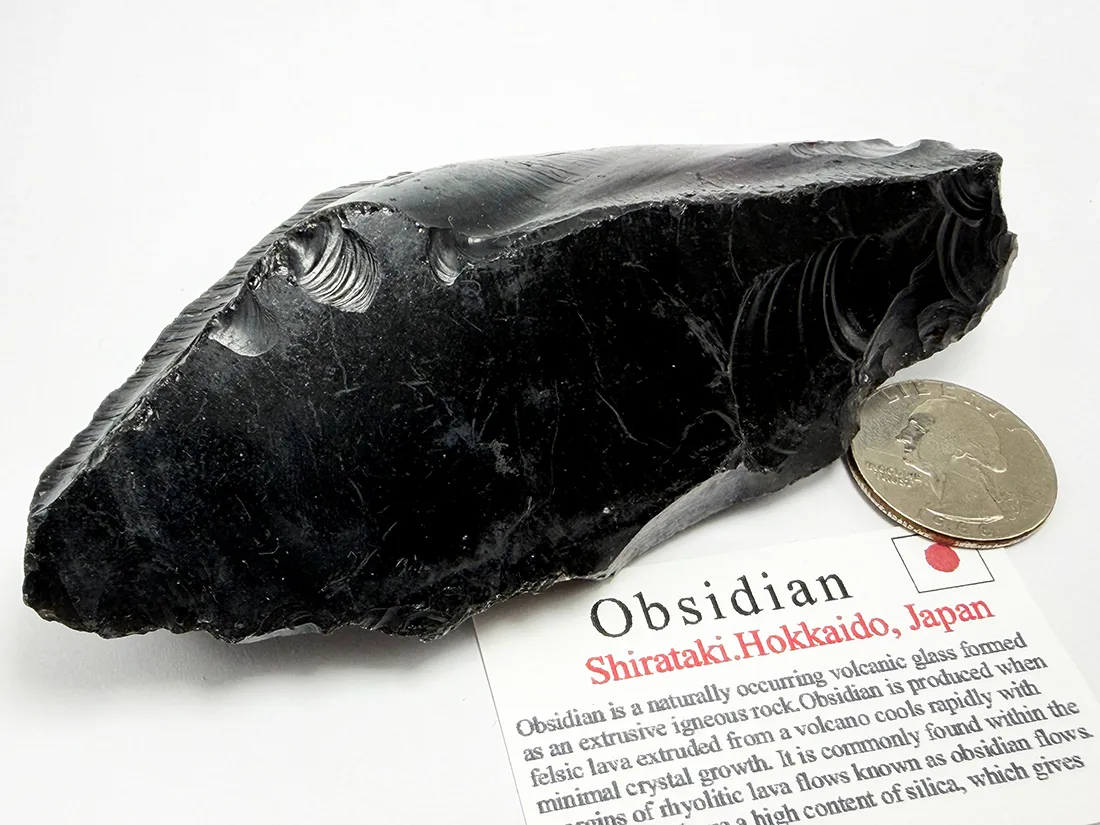 北海道白滝村(旧)産 黒曜石(十勝石) / Obsidian