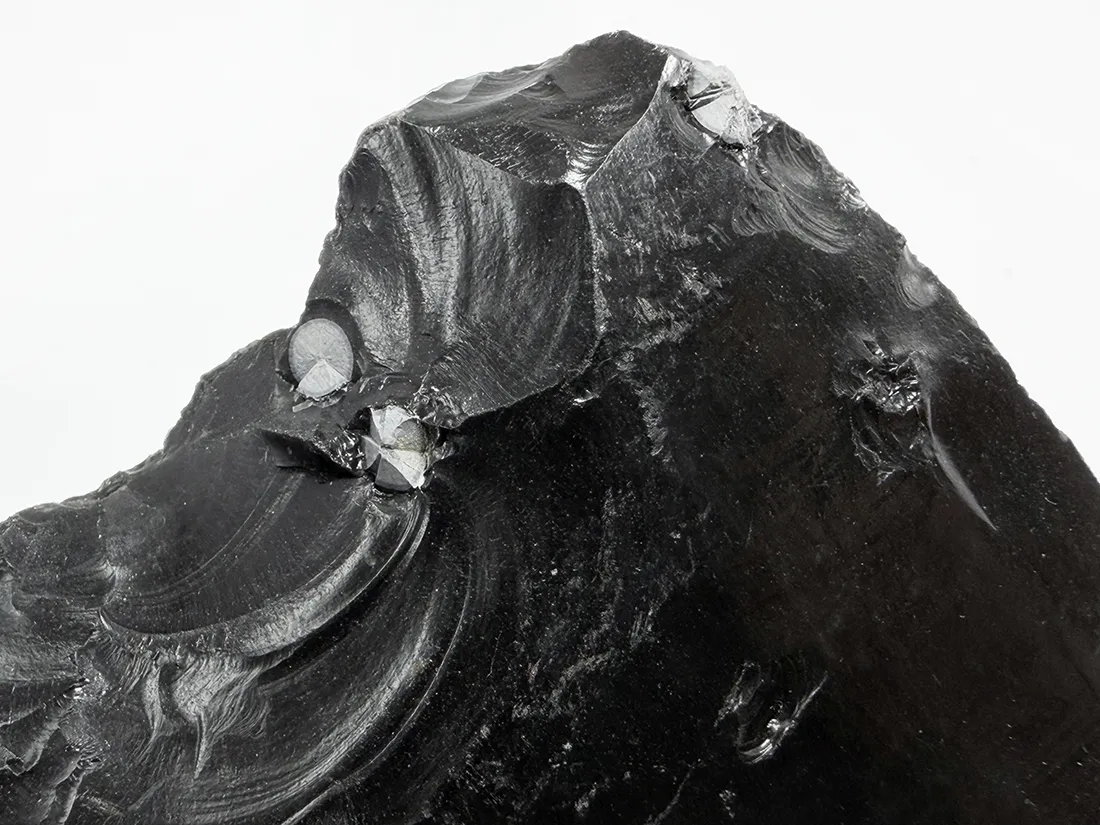 北海道白滝村(旧)産 黒曜石(十勝石) / Obsidian