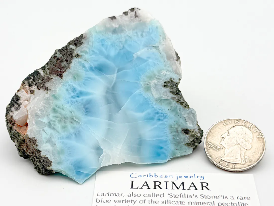 ドミニカ共和国産 ラリマー ( ソーダ珪灰石 ) 一面磨き/ Larimar