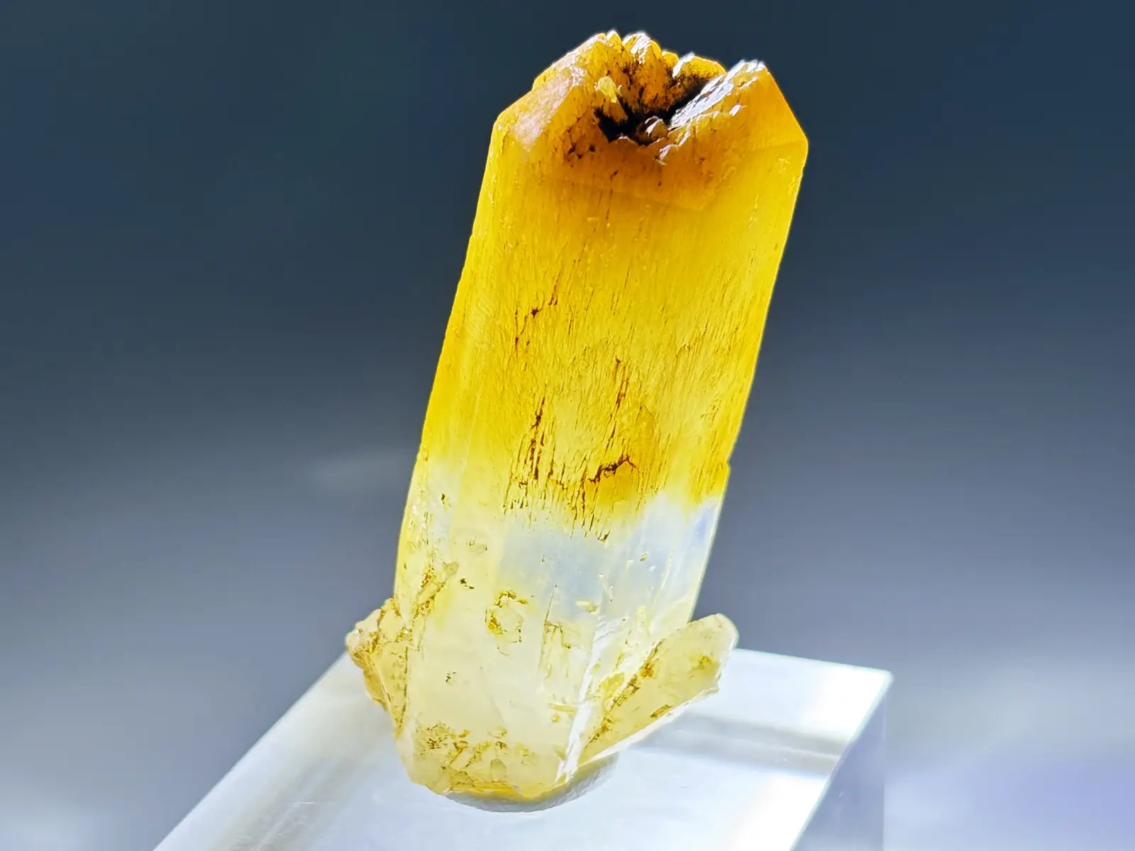 コロンビア産 マンゴークォーツ / Mango Quartz (ハロイサイトinクォーツ)