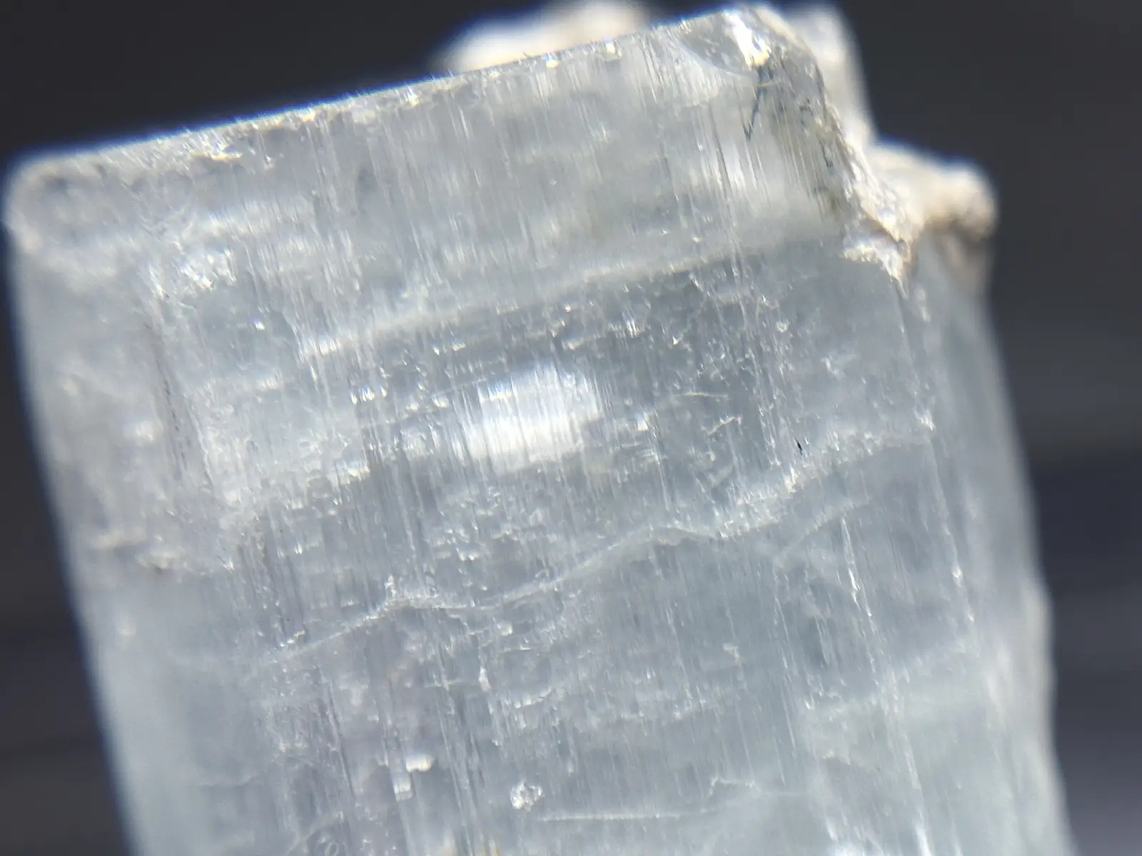 パキスタン産 アクアマリン 柱状結晶 ( 藍玉 )/ Aquamarine