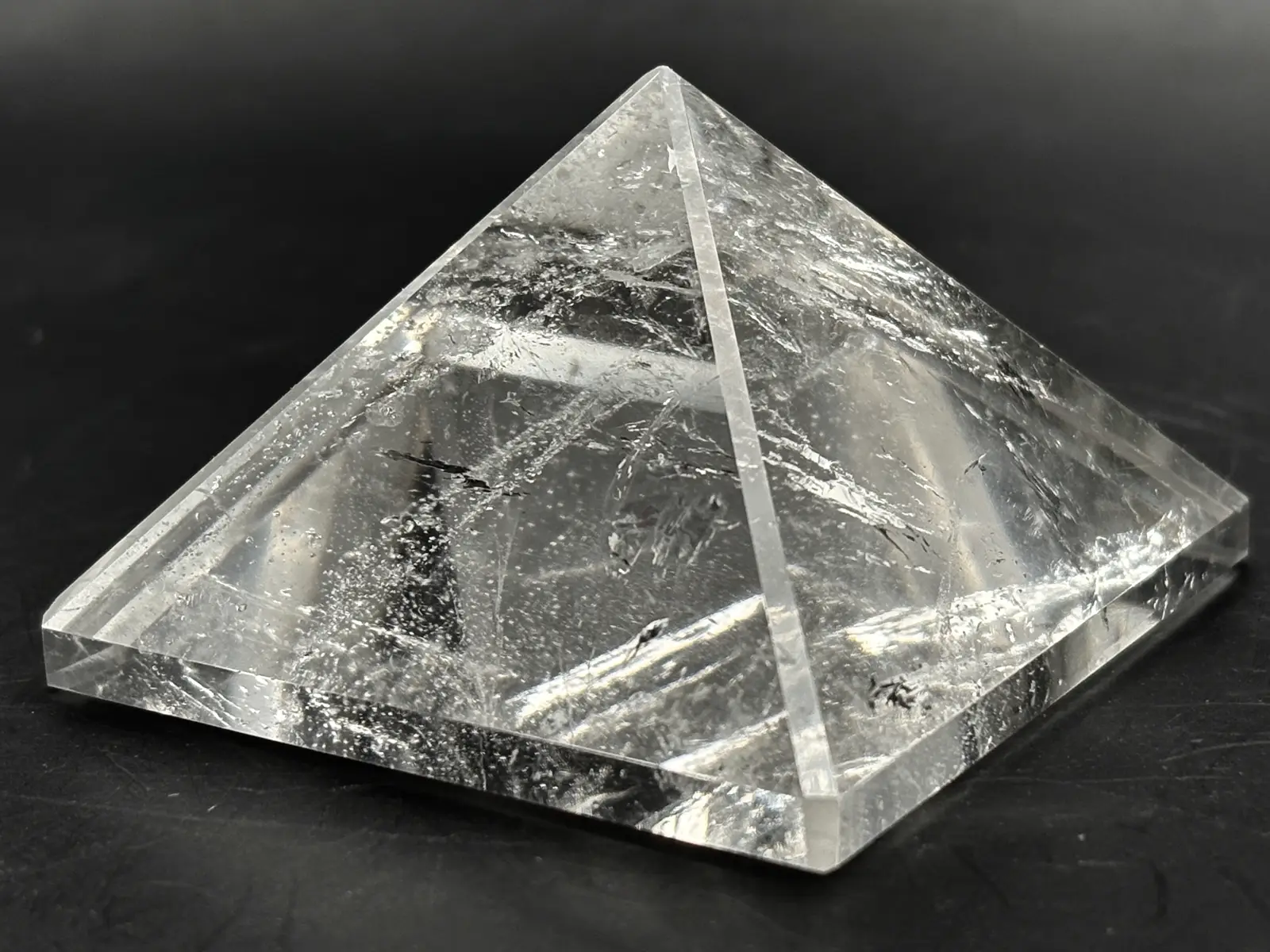 ブラジル産水晶 ピラミッド / Quartz Pyramid