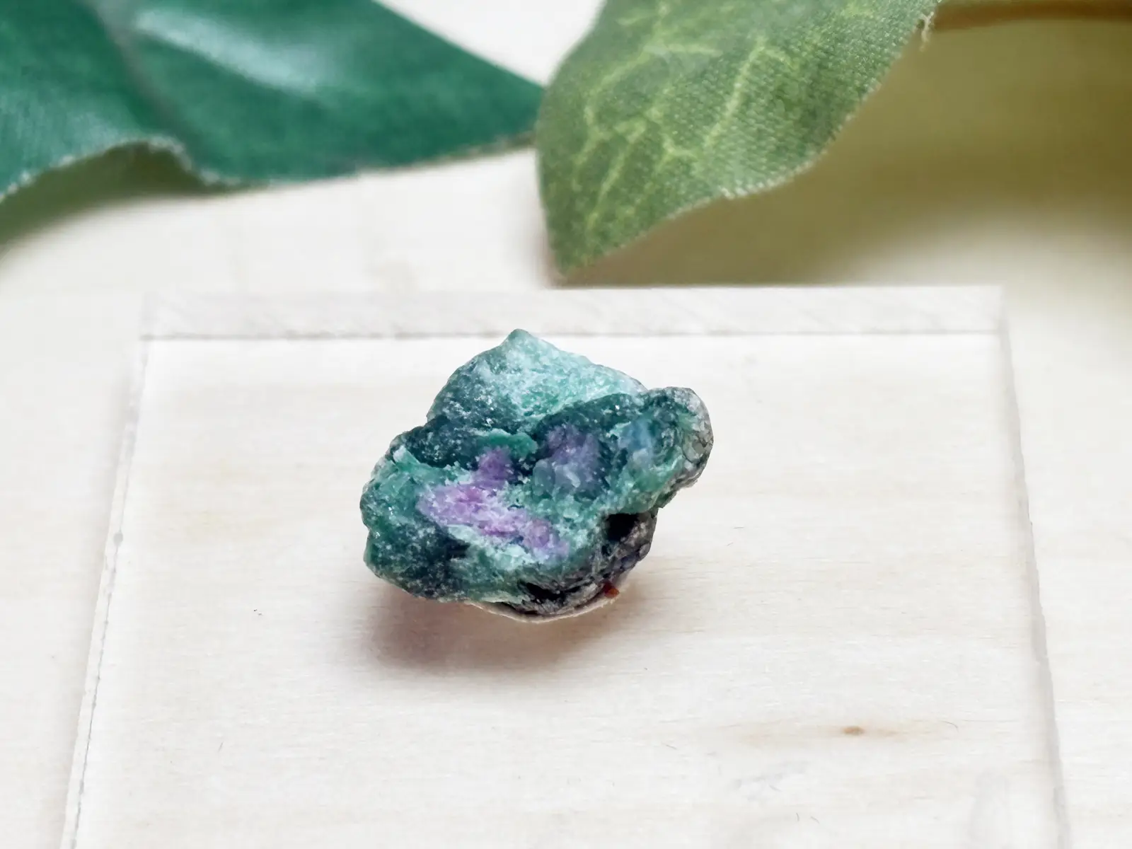 (蛍光) インド産 ルビーinフックサイト / Ruby in Fuchsite【ミニチュア鉱物】
