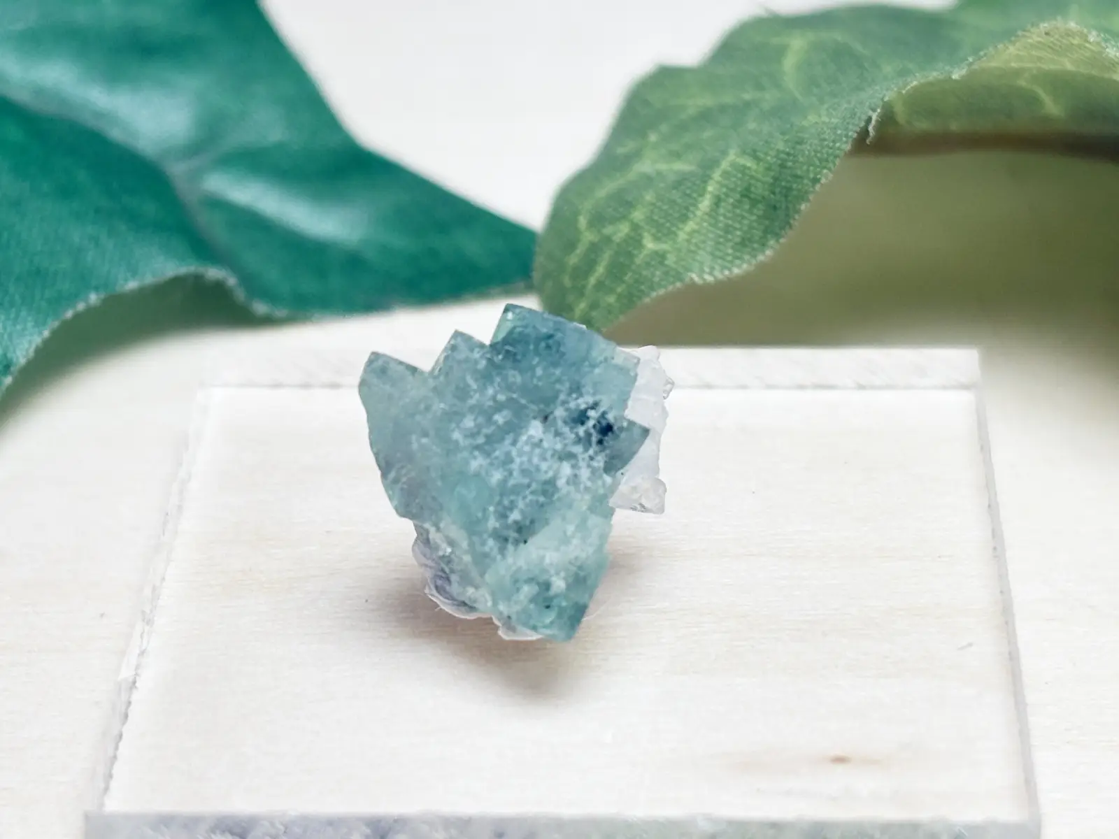 (蛍光) イングランド産 フローライト / fluorite ( 蛍石 )【ミニチュア鉱物】