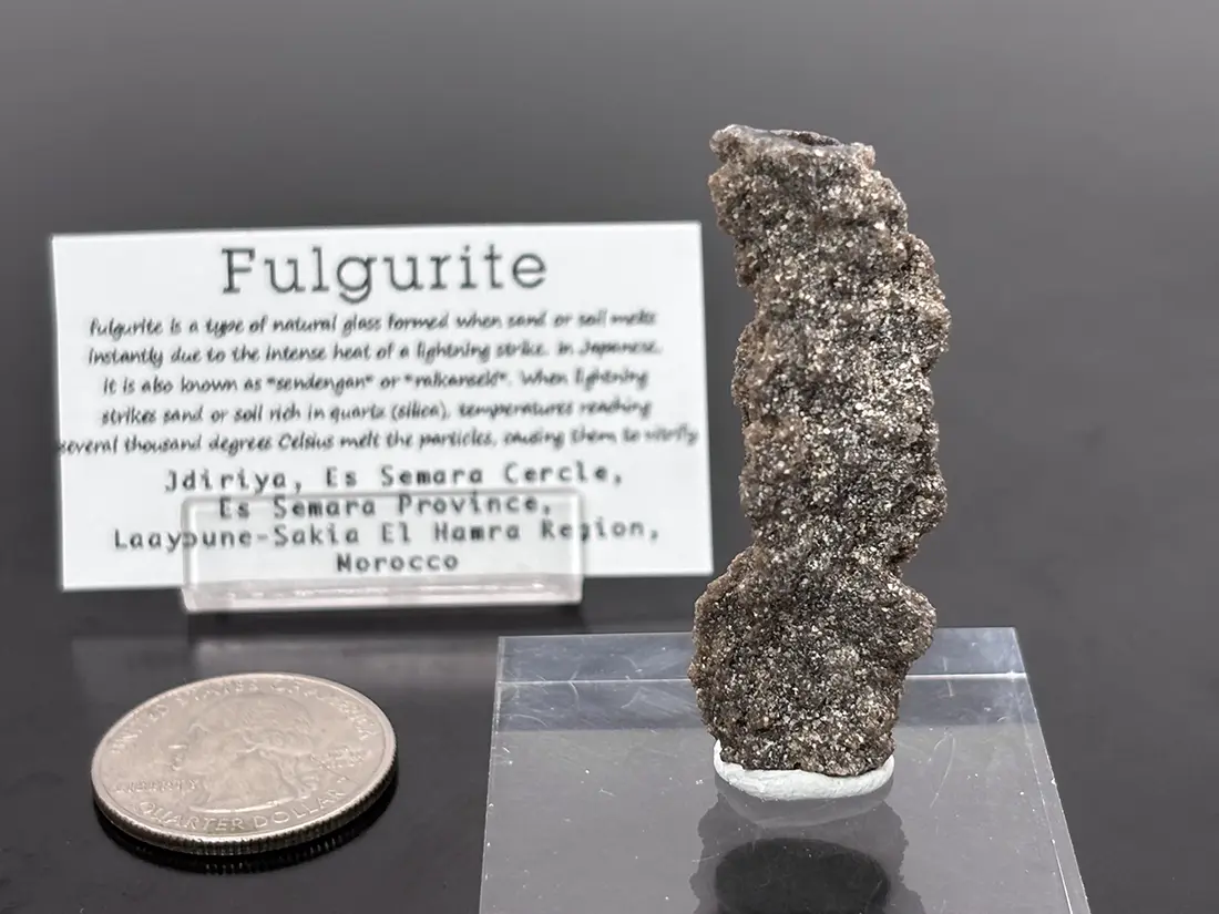 【雷の化石】モロッコ産 フルグライト / Fulgurite