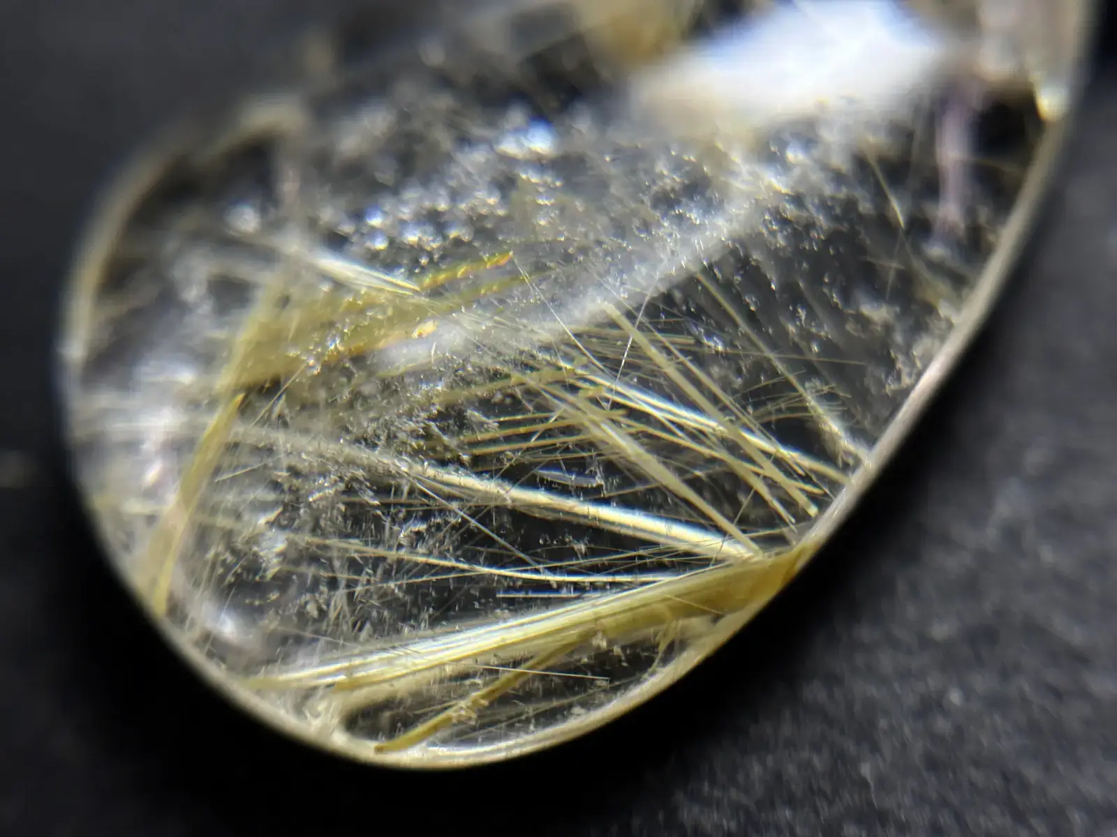 ルチルクォーツ ペンダントトップ/ Rutilated Quartz