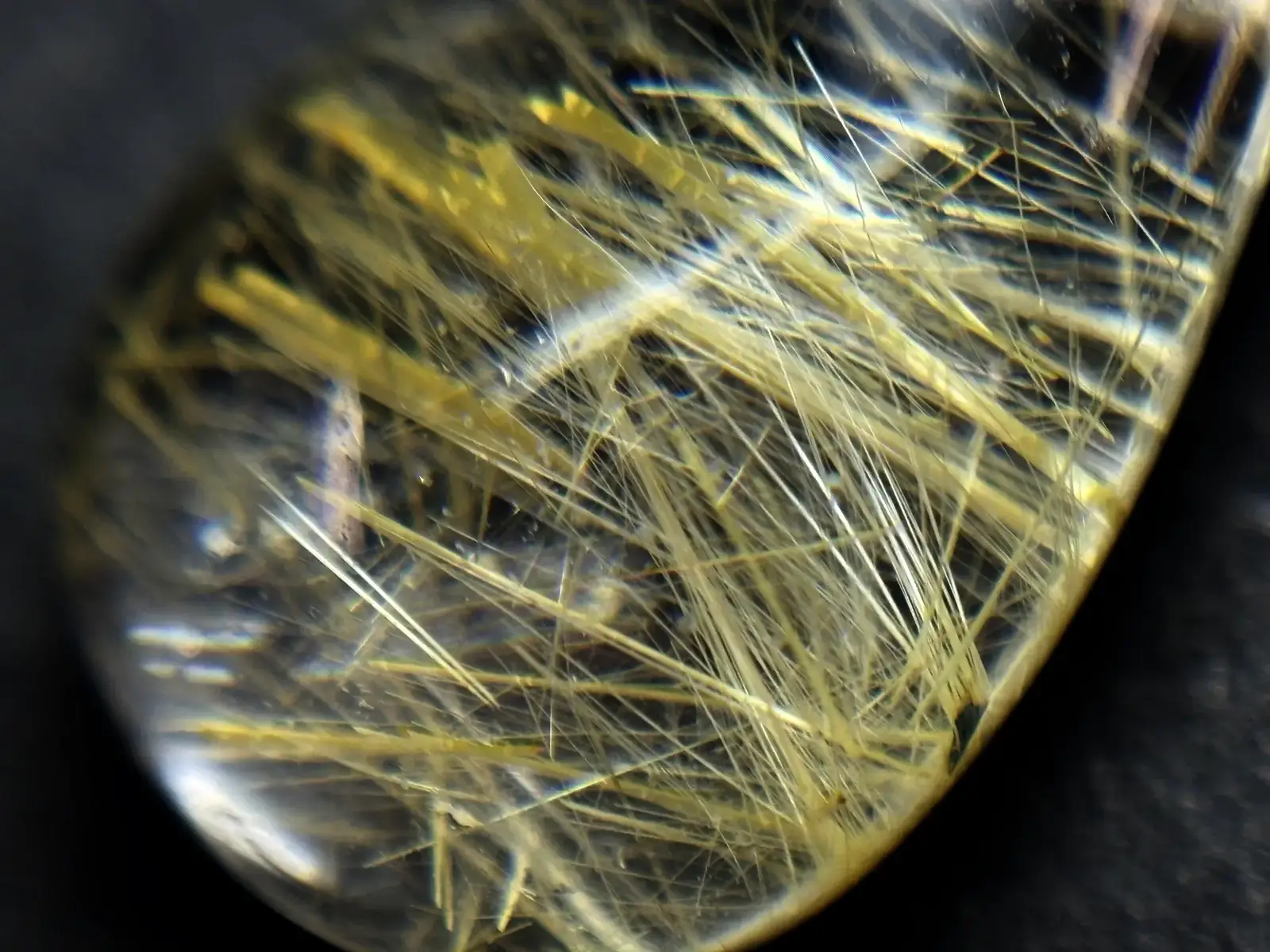 ルチルクォーツ ペンダントトップ/ Rutilated Quartz