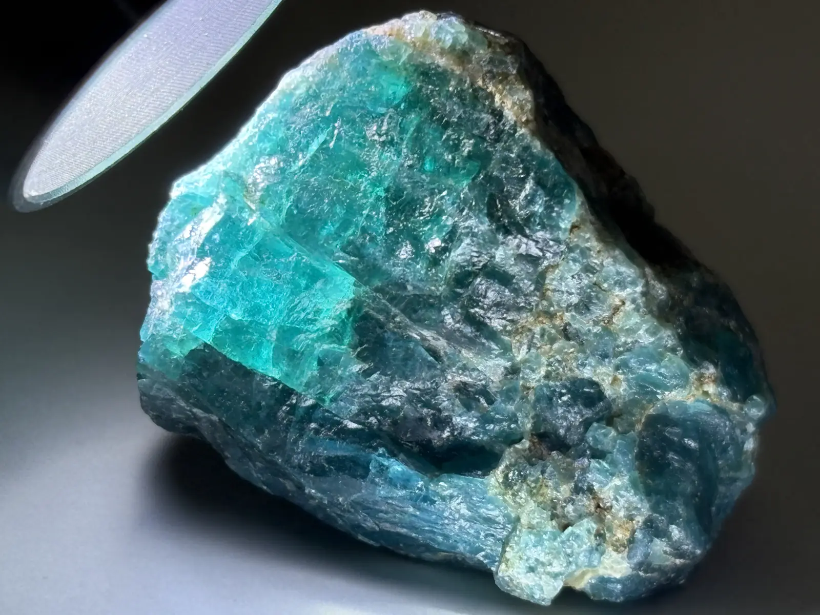 マダガスカル産 ブルーアパタイト (燐灰石)/ Blue Apatite