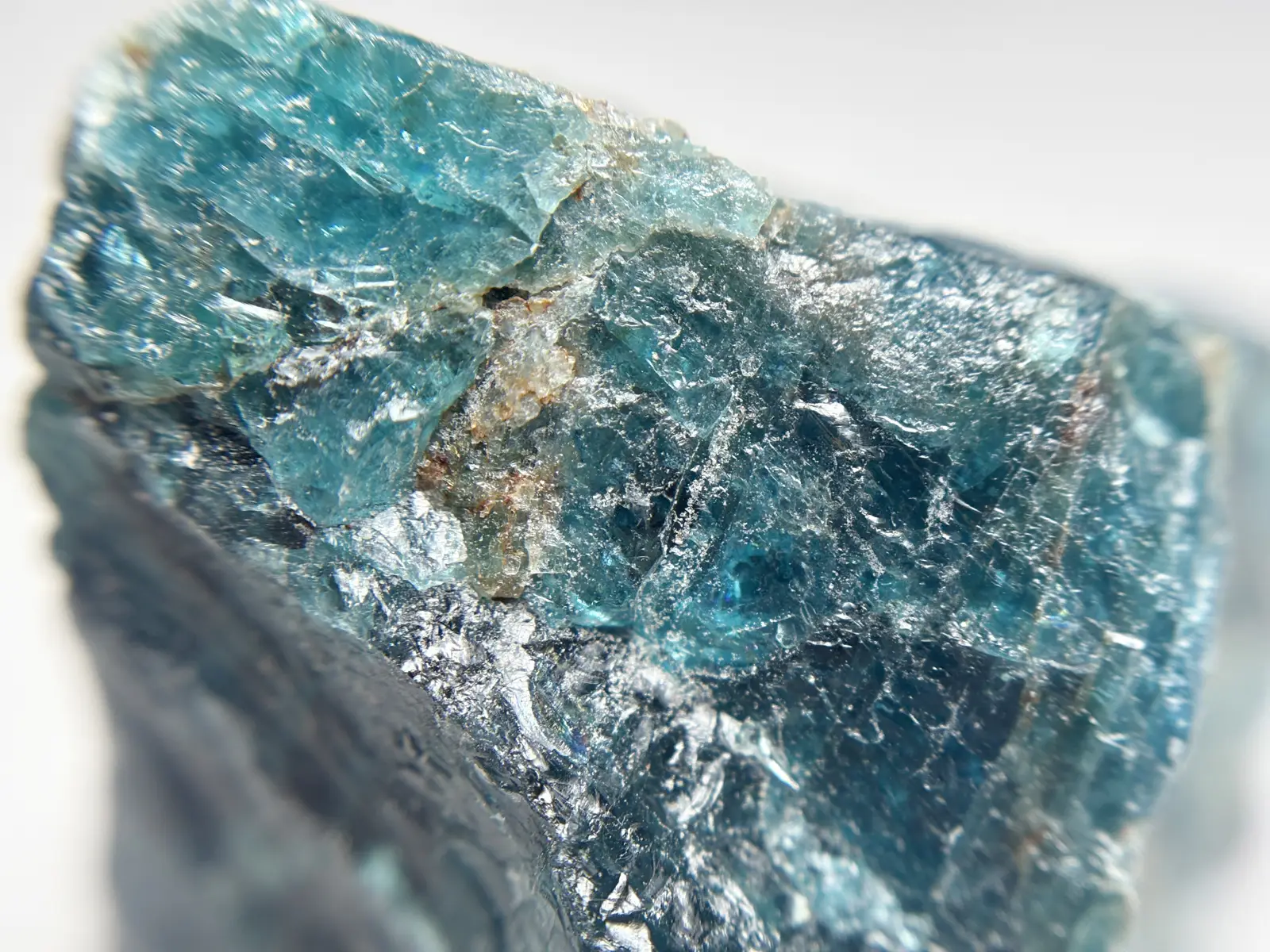 マダガスカル産 ブルーアパタイト (燐灰石)/ Blue Apatite