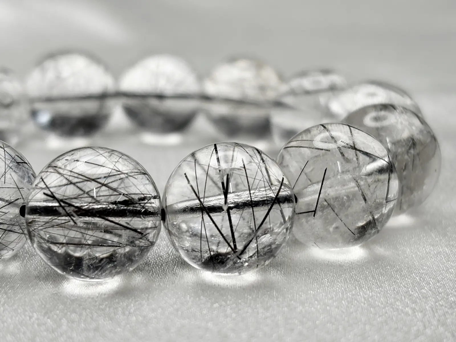 ブラックルチルクォーツ 17mm ブレスレット/ Black Rutilated Quartz
