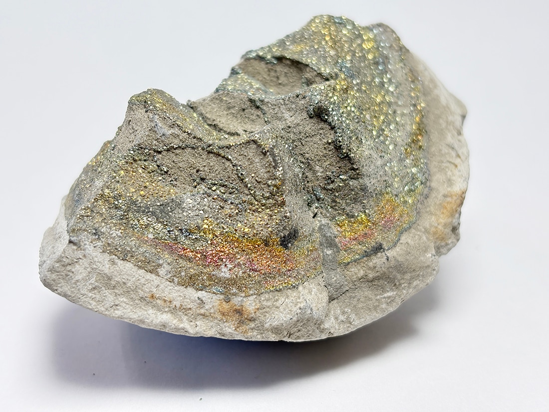 レインボー黄鉄鉱 レア産地】ロシア産レインボーパイライト / Rainbow Pyrite