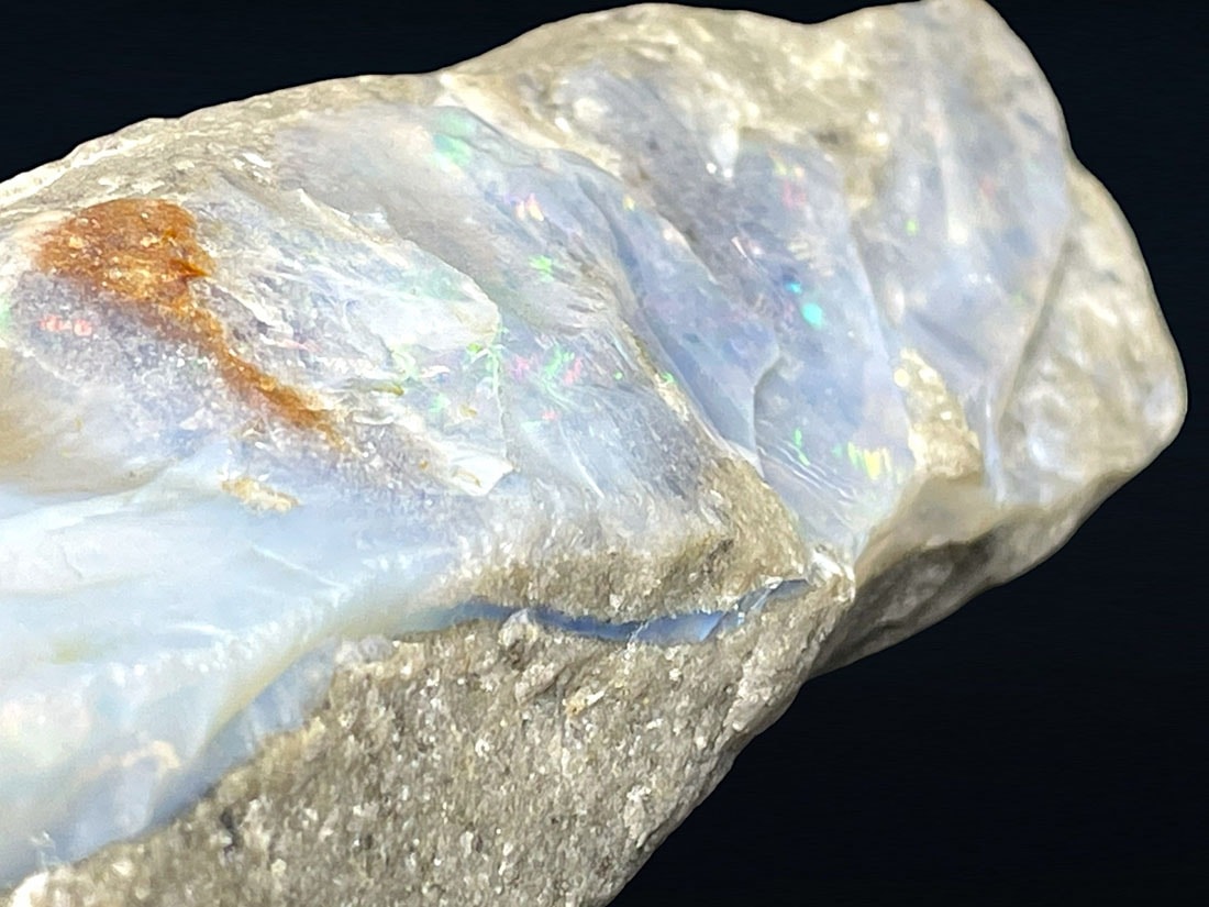 オーストラリア産 ボルダーオパール