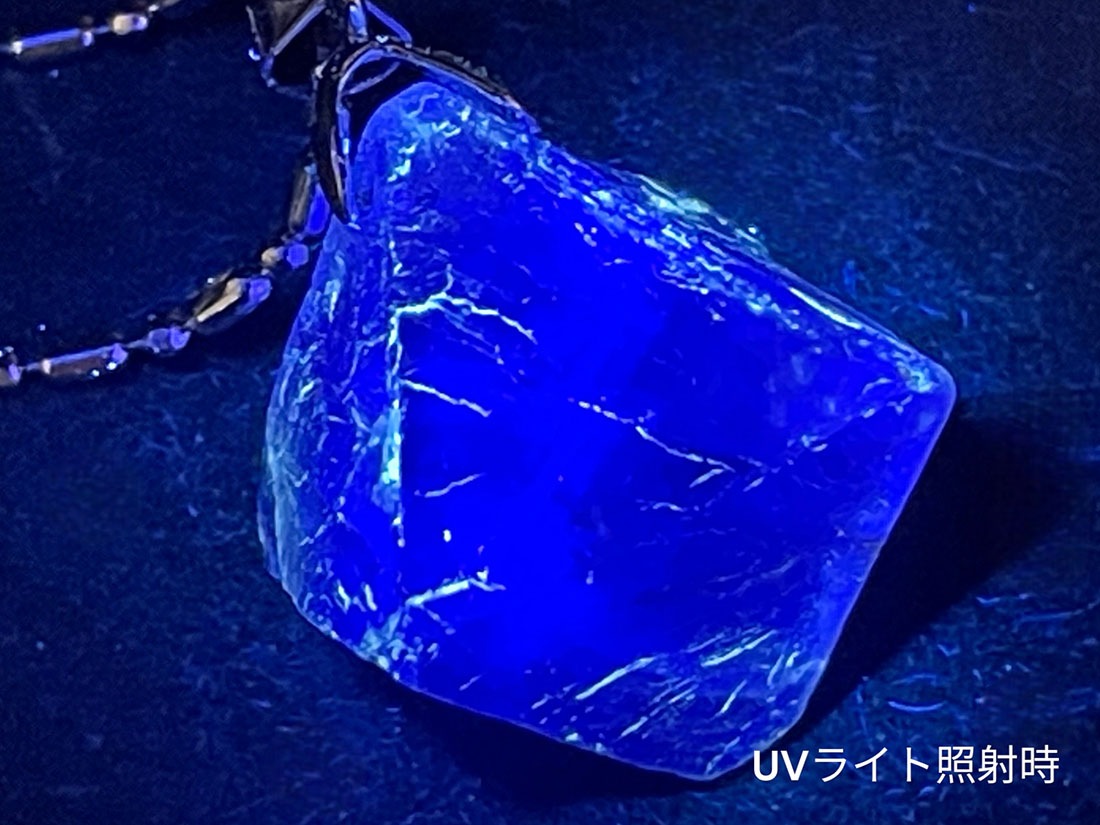 フローライト 八面体 ペンダントトップ