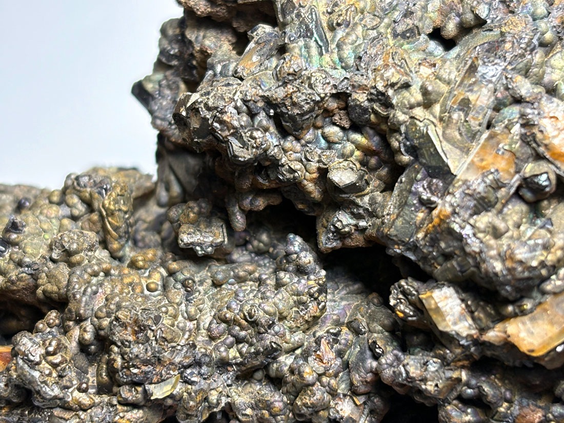 長野県川上村居倉産 褐鉄鉱 & 水晶 / Limonite & Quartz