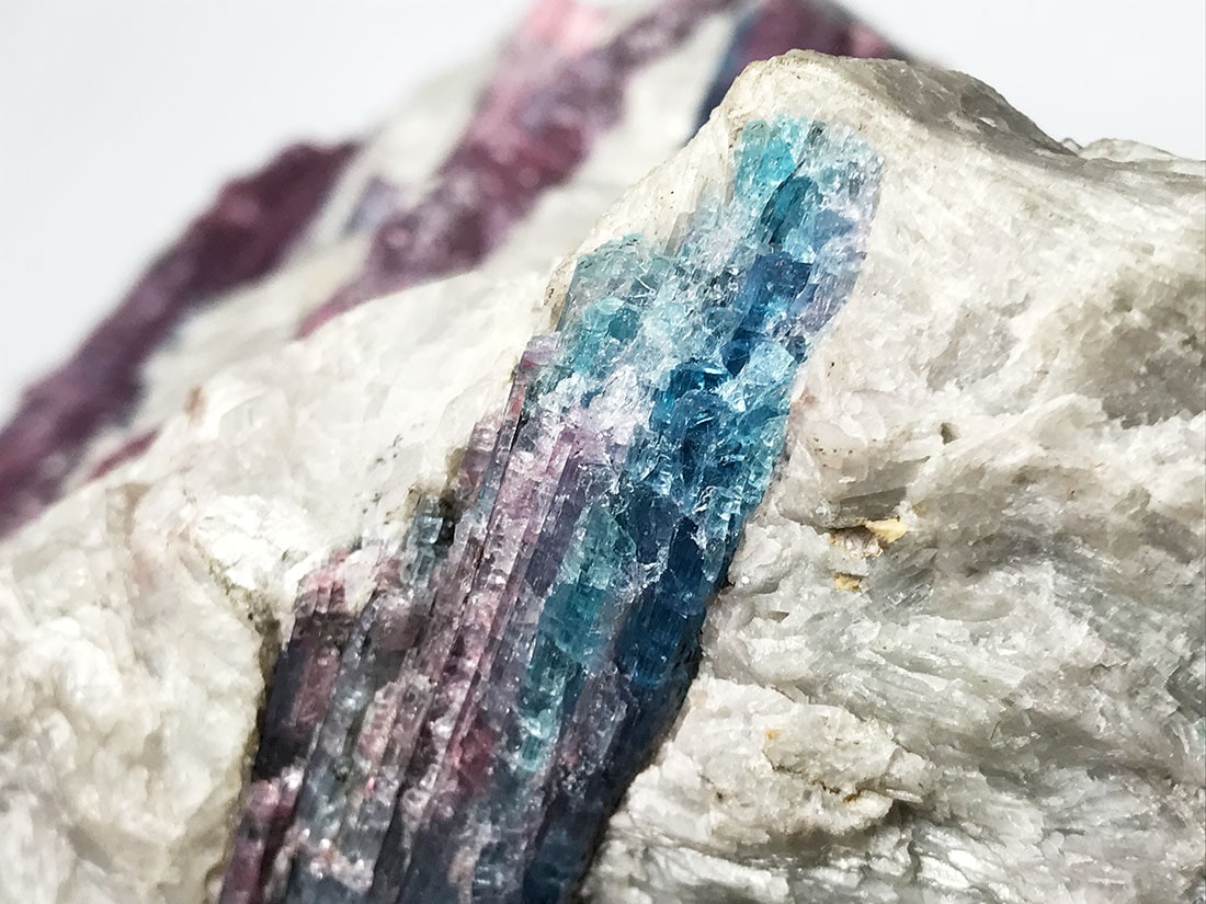 大型】パライバトルマリン