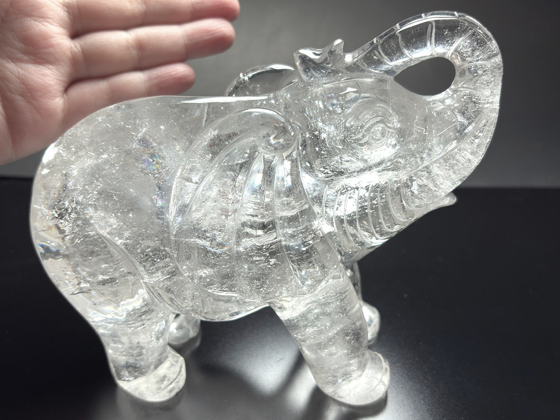 水晶 エレファント彫刻