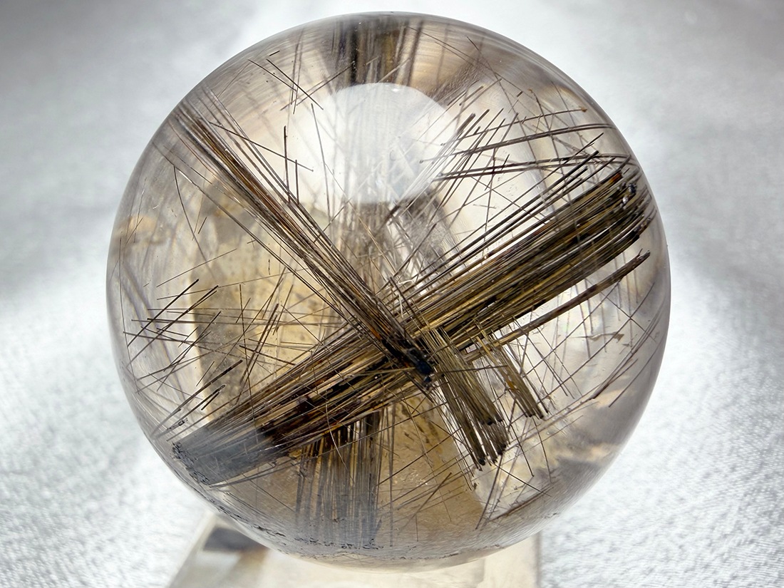 レア】 クォーツ in ルチルクォーツ (貫入水晶) / Rutilated Quartz in