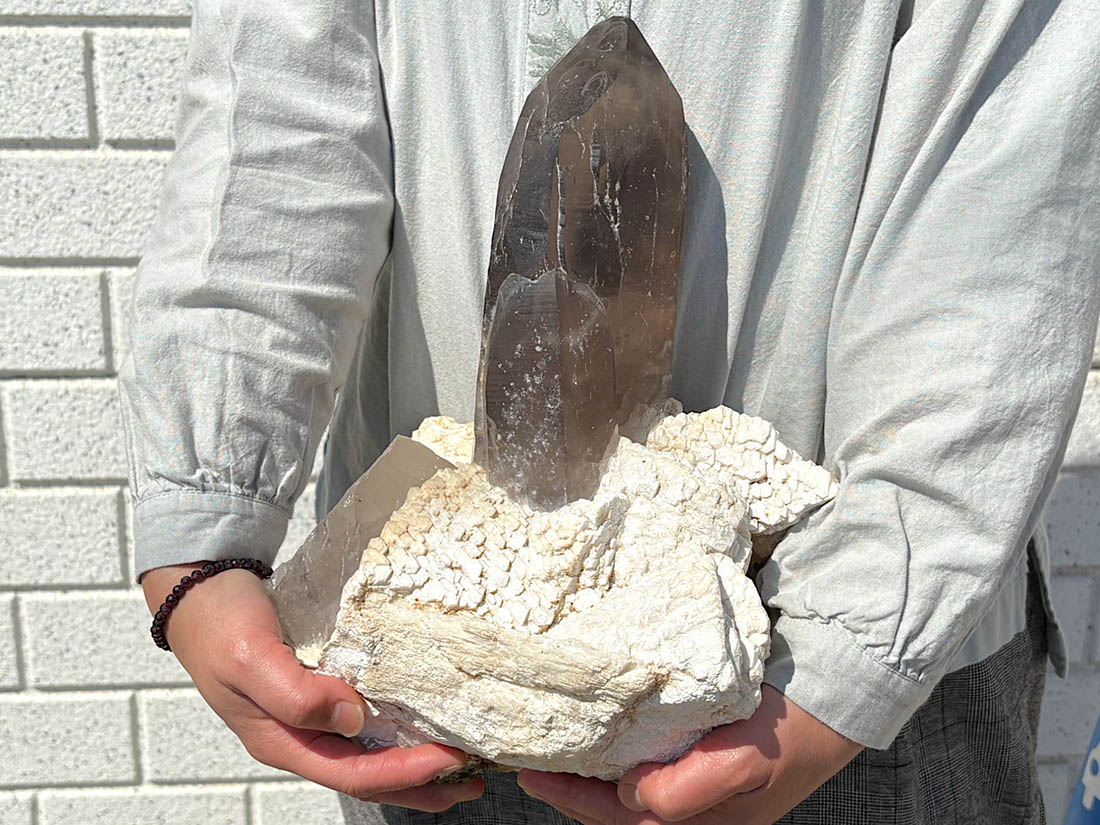 パキスタン産 ガーネットinクォーツ / Garnet in Quartz (柘榴石入り水晶)