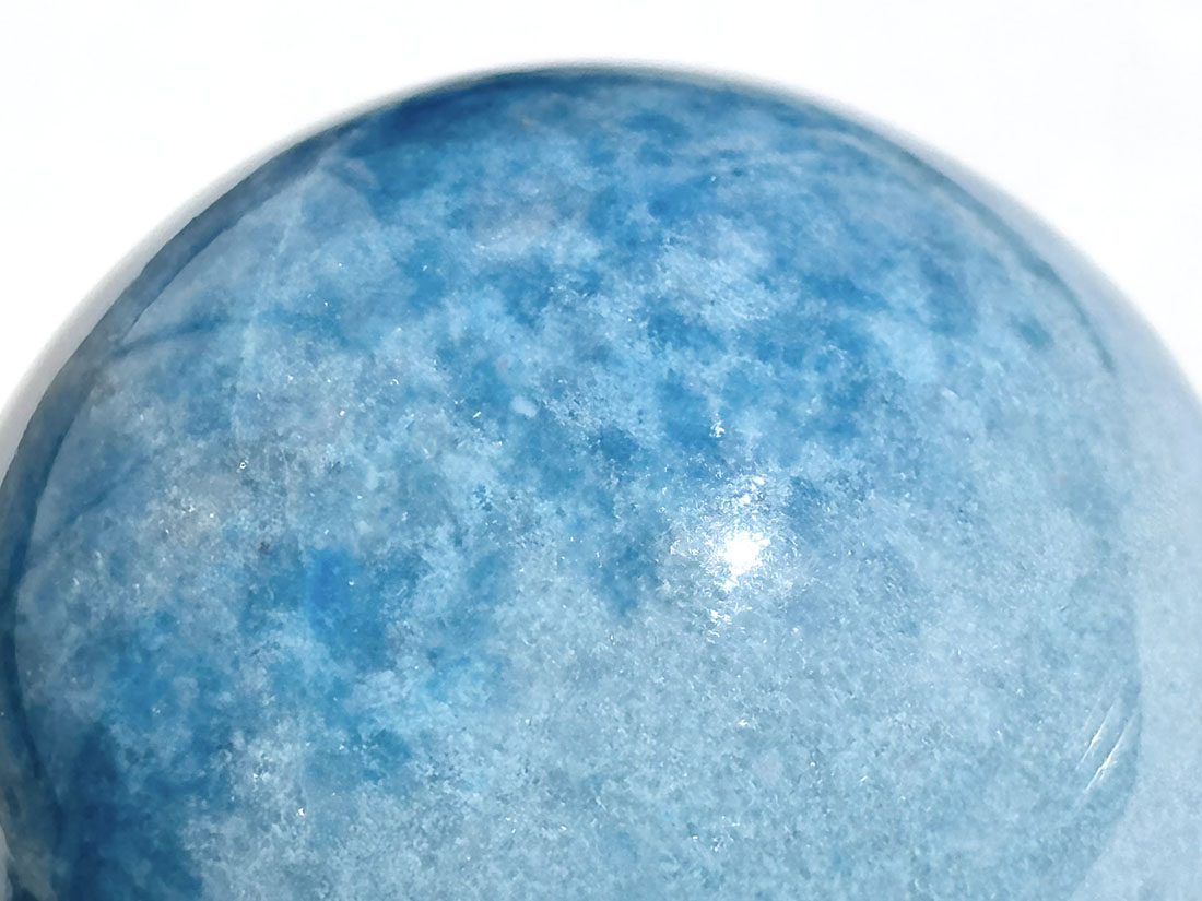 トロレアイト ピラミッド型 ブラジル産 【グラデーションキラキラブルー 】 トロレアイト ピラミッド型 ブラジル産 【グラデーション