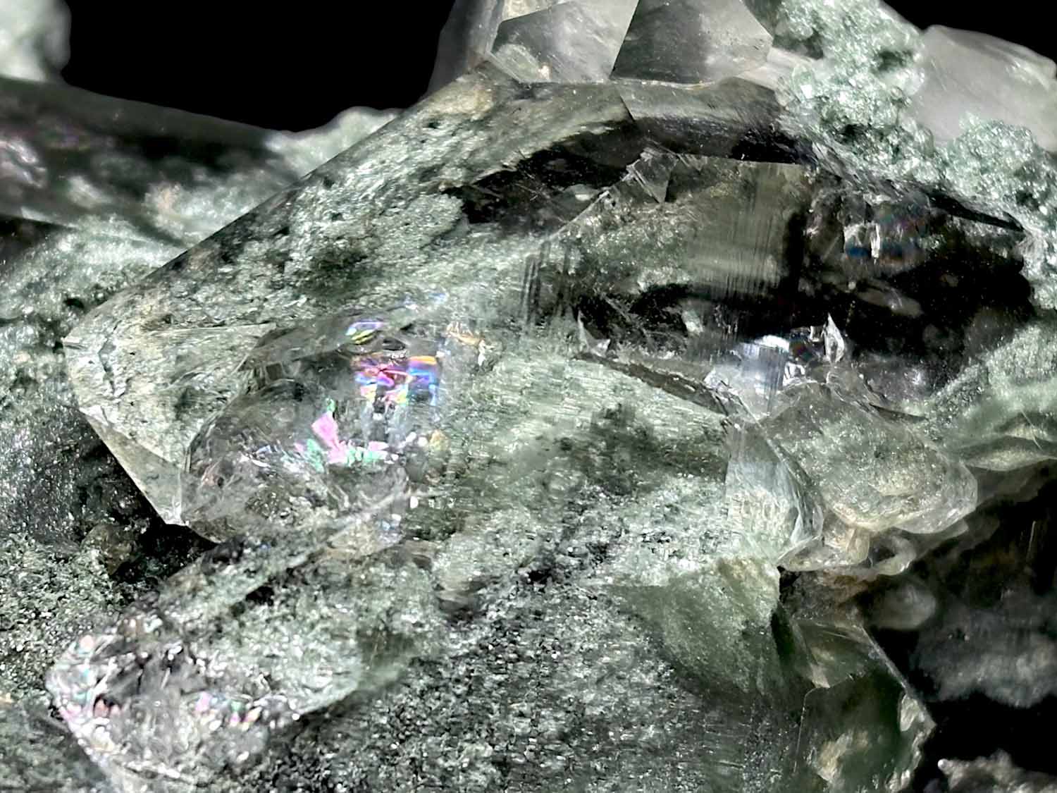 マニハール産 マルチポイントクラスター インド マニハール産 水晶クラスター