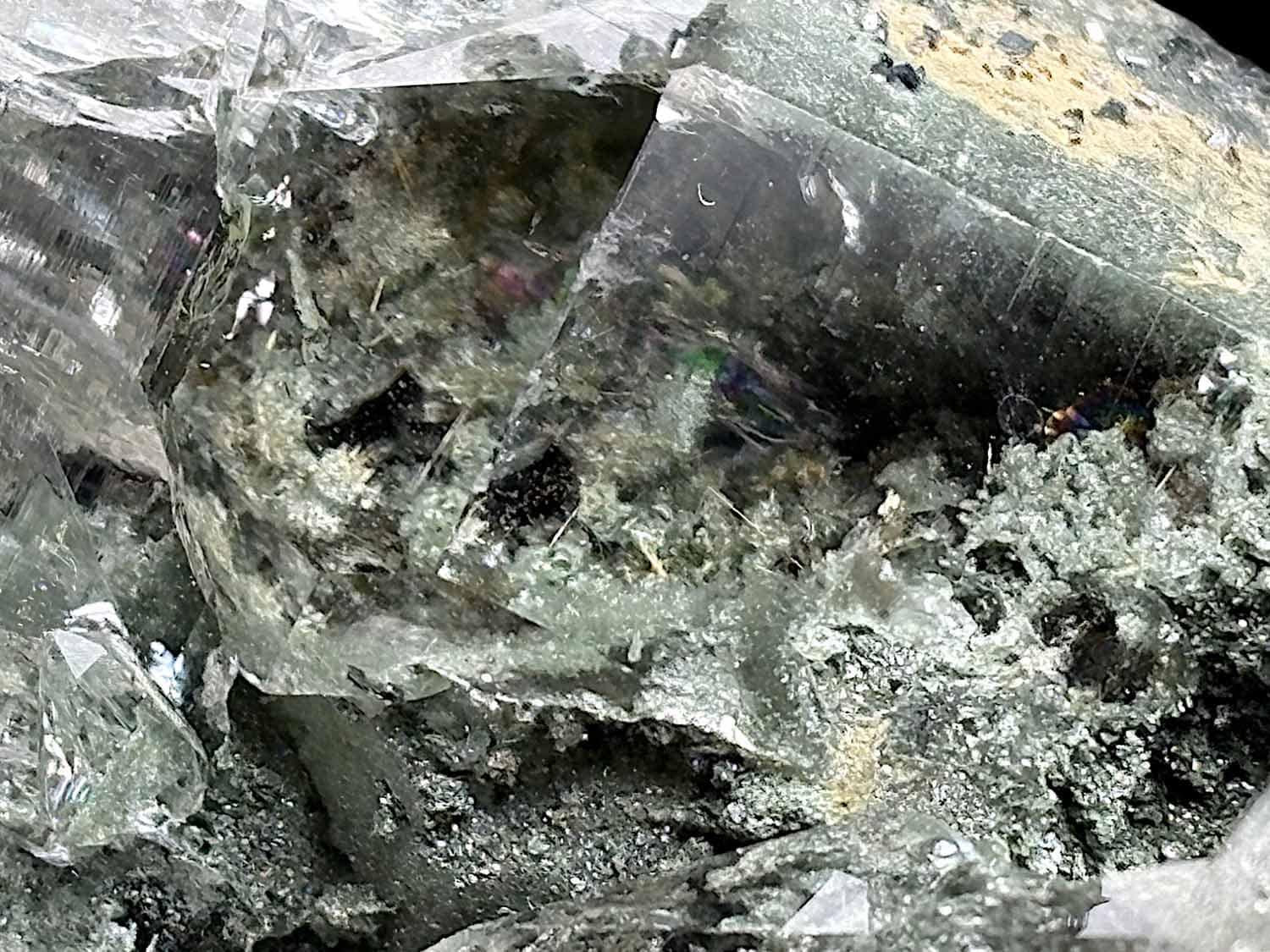 インド 天然 クラスター水晶 インド・ダーラ産 ヒマラヤ水晶クラスター 141x95x65mm #PF372