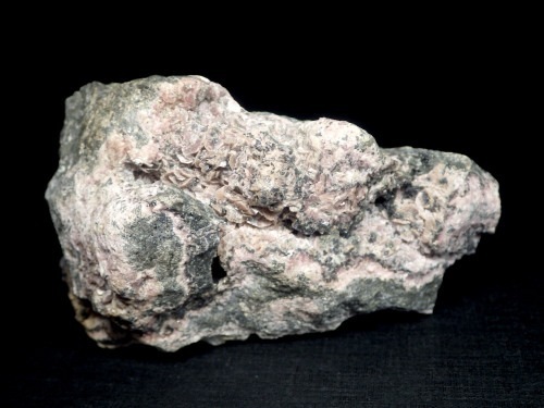 北海道古平郡稲倉石鉱山産 菱マンガン鉱