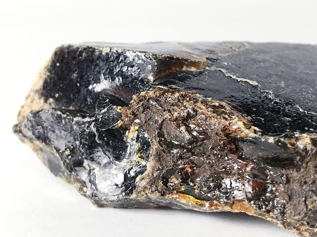 インドネシア・スマトラ産 ブルーアンバー ( 青琥珀 ) / BlueAmber