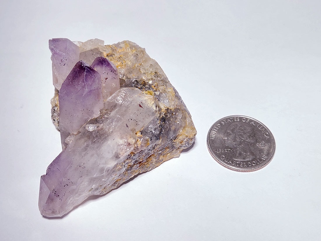 マダガスカル産 レピドクロサイトinアメジスト / Lepidocrocite in