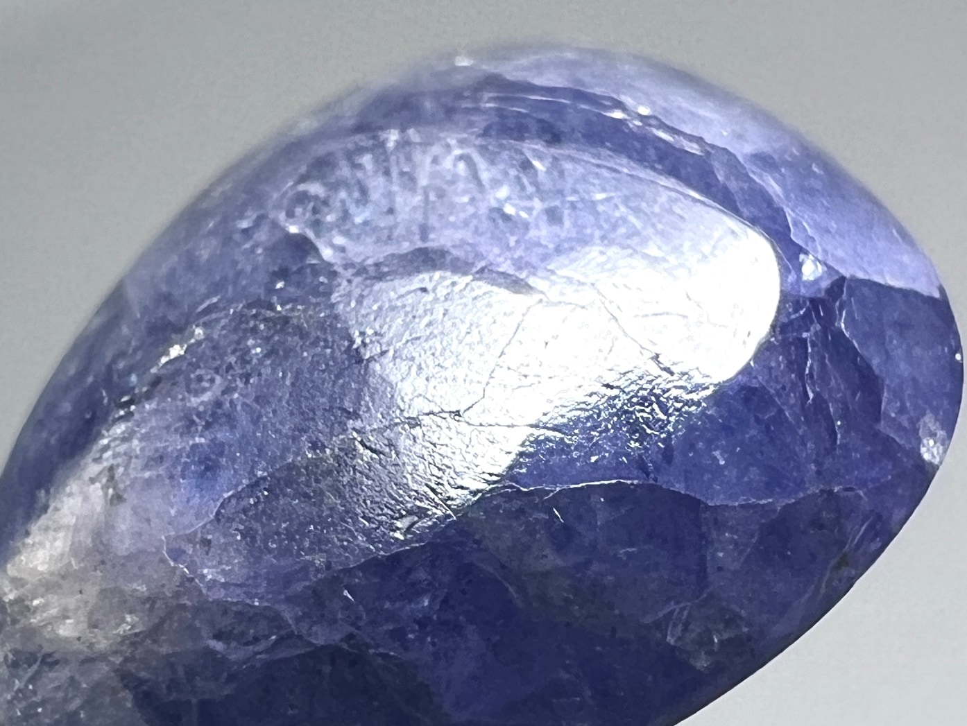 タンザニア産 タンザナイトタンブル ( 灰簾石 )/ Tanzanite