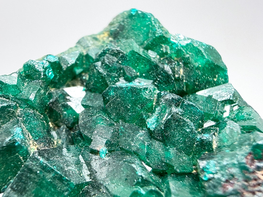 コンゴ民主共和国産 ダイオプテーズ (翠銅鉱) / Dioptase