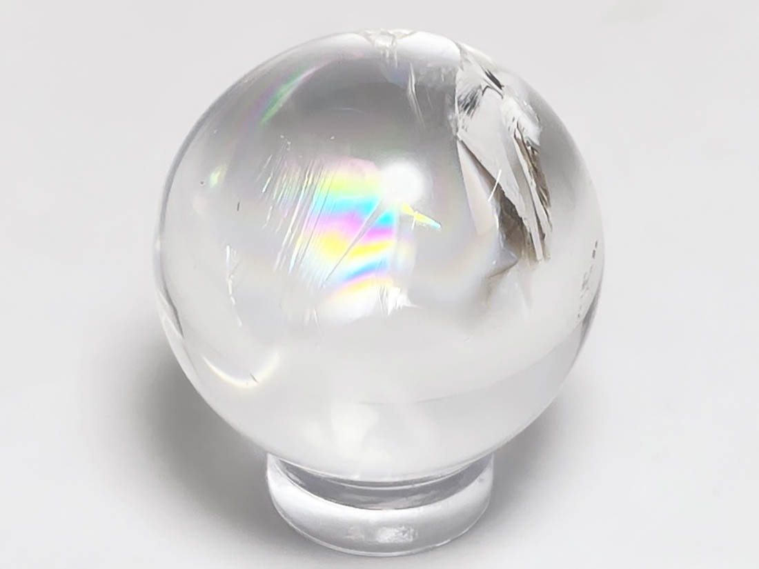 0725100  レインボーアイリスクォーツ　30ミリ　台座付き アイリスクォーツ (レインボークォーツ) 30mm 丸玉 / Iris Quartz