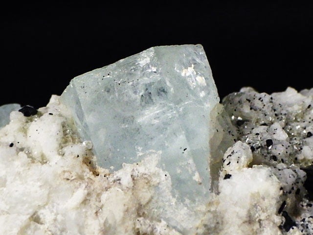 アクアマリン　アフガニスタン産 アフガニスタン産アクアマリン