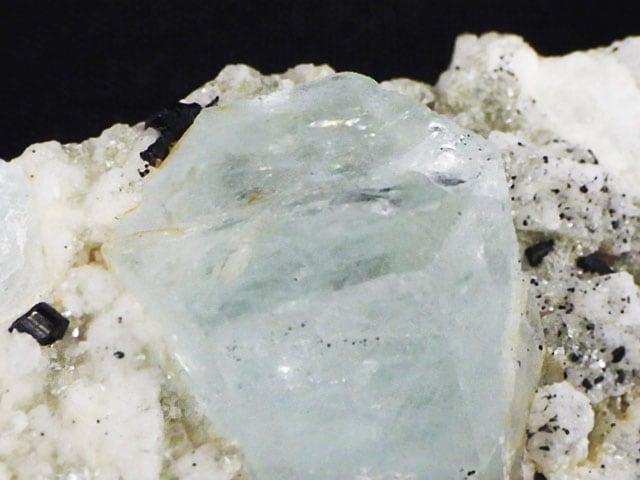 アフガニスタン産アクアマリン