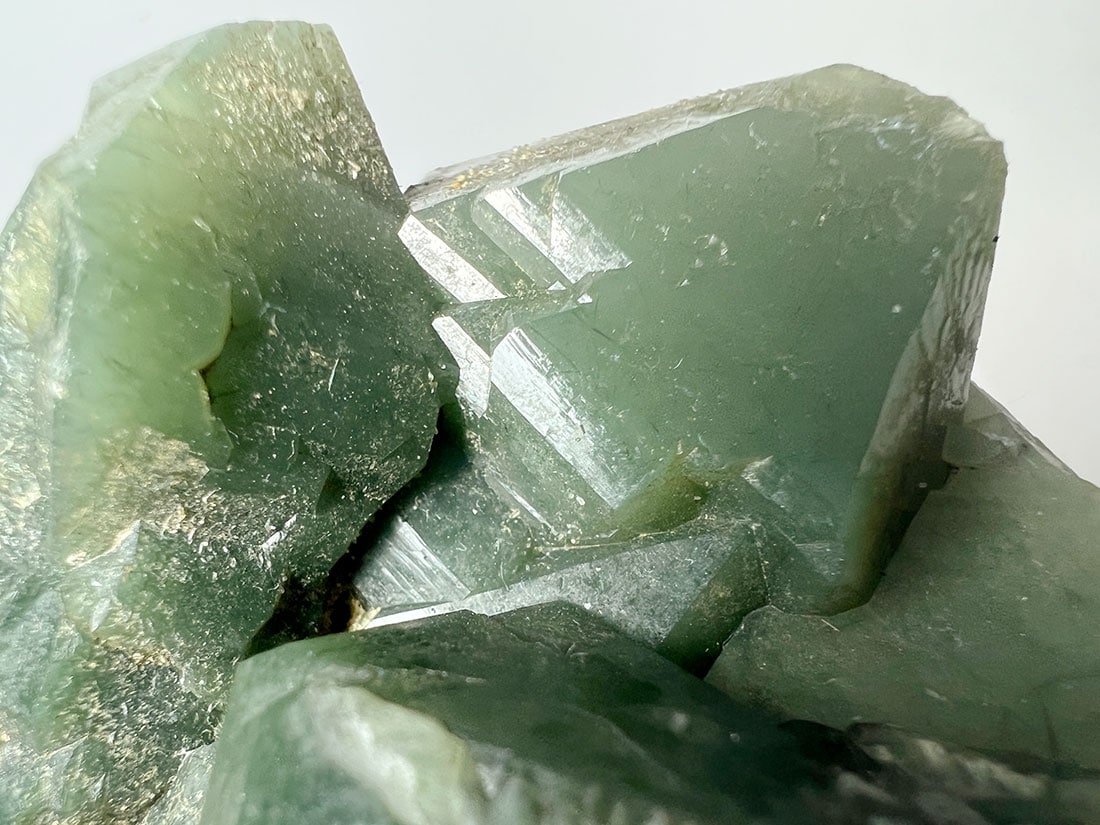 内モンゴル産 グリーンクォーツ ( ヘデンバーガイト