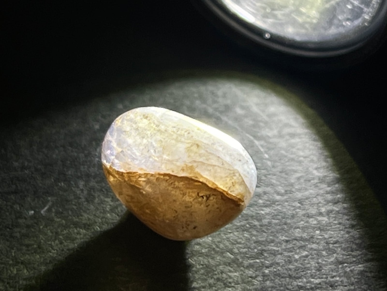 タンザニア産 タンザナイトタンブル ( 灰簾石 )/ Tanzanite