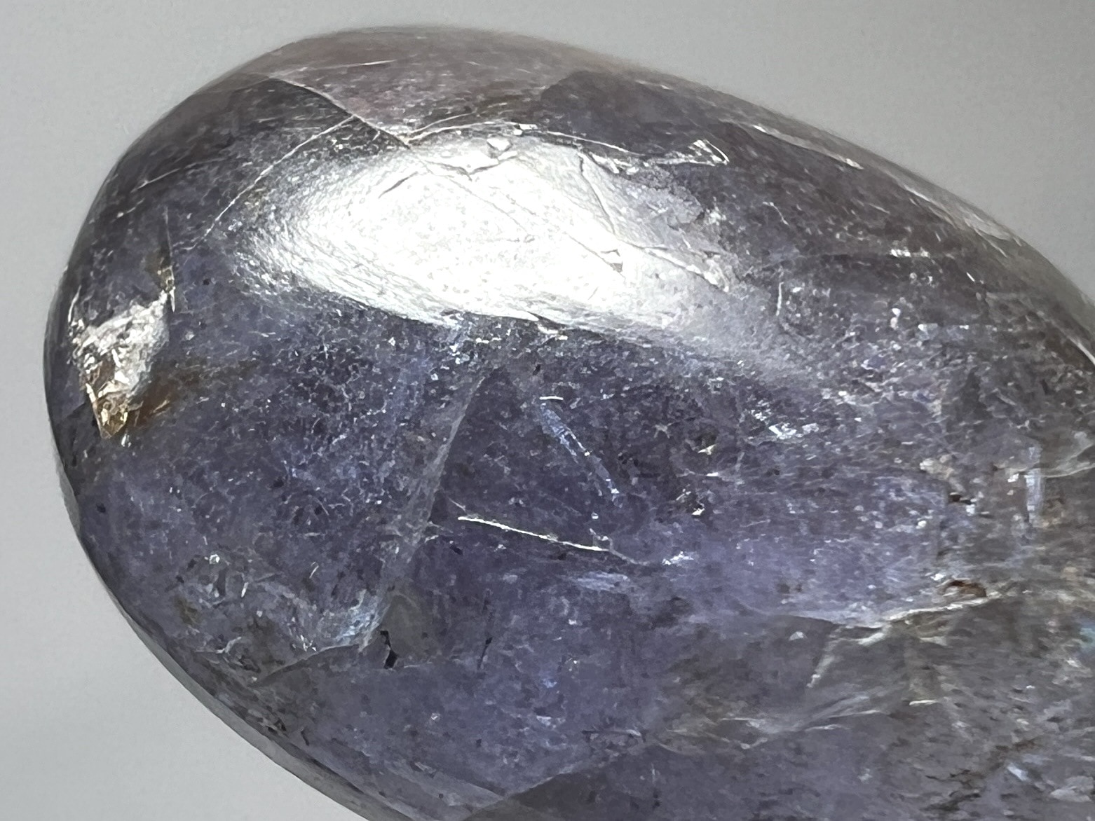 タンザニア産 タンザナイトタンブル ( 灰簾石 )/ Tanzanite