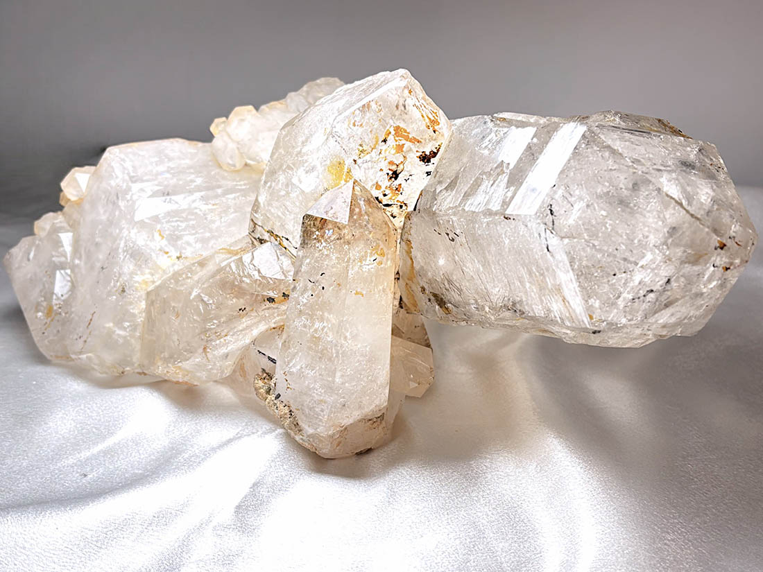 水入り) モロッコ産 大型 エレスチャルクォーツ / Elestial Quartz
