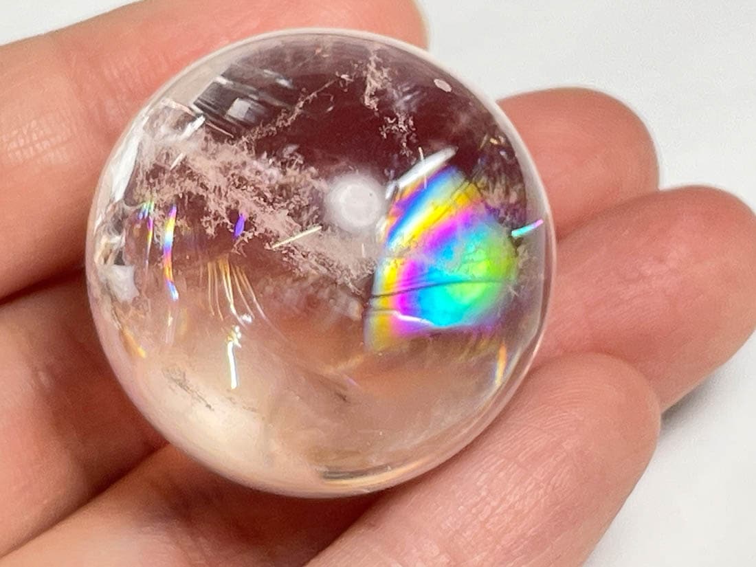 アイリスクォーツ (レインボークォーツ) 30mm 丸玉 / Iris Quartz Sphere