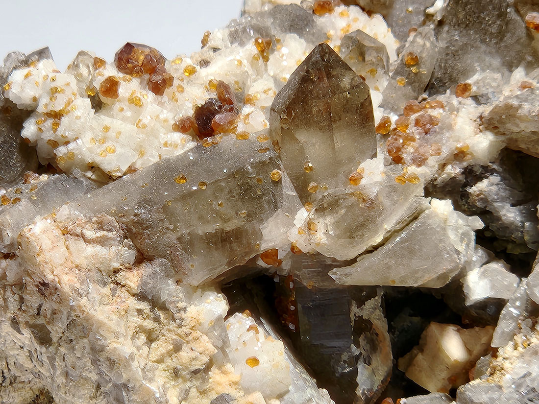 福建省産スペサルチン(満礬柘榴石)/スモーキークォーツ