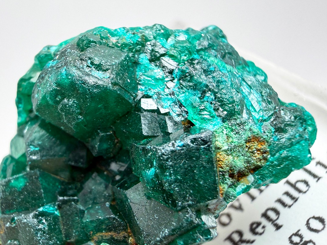 コンゴ民主共和国産 ダイオプテーズ (翠銅鉱) / Dioptase