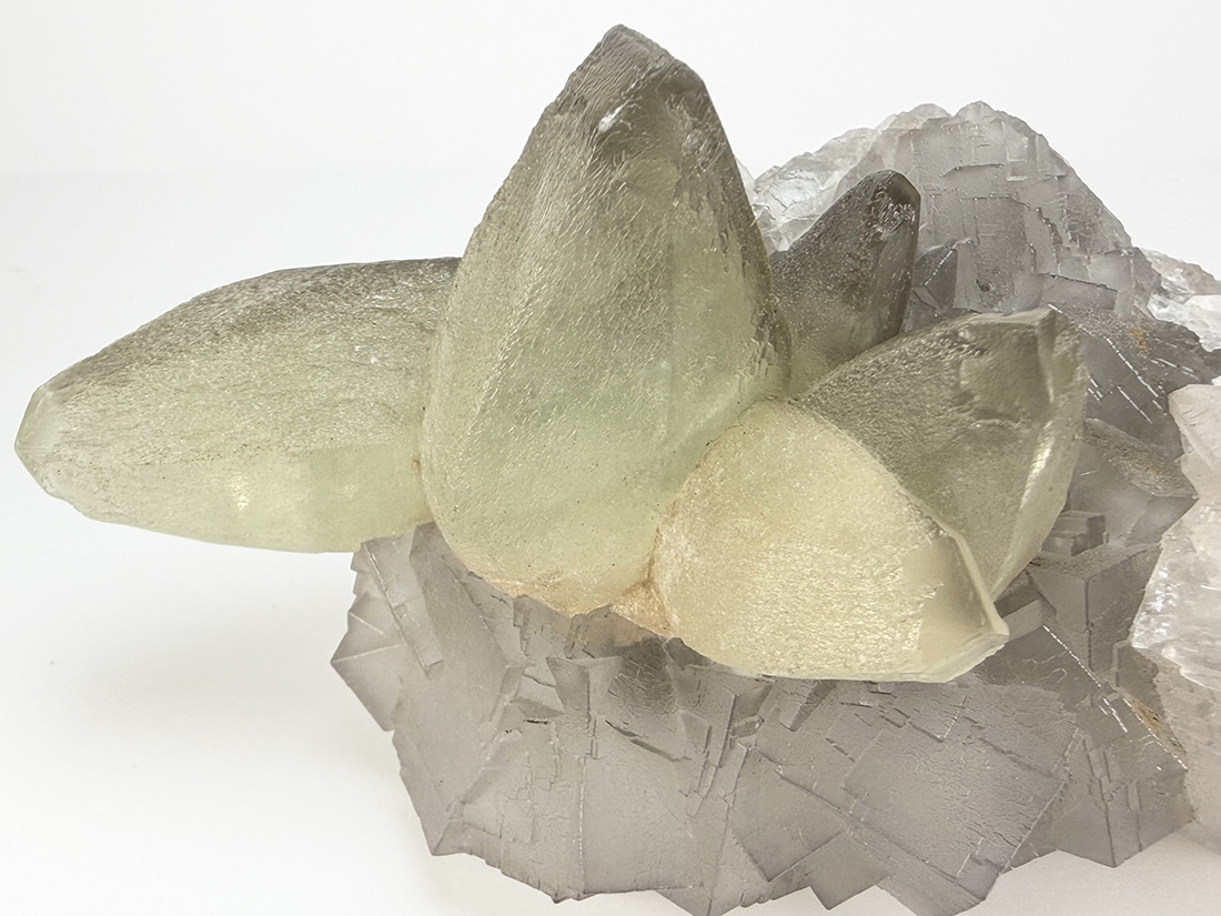 パキスタン産 フローライト with カルサイト / Fluorite with Calcite