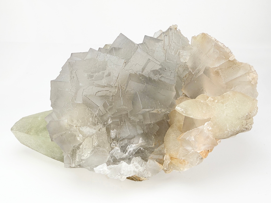 パキスタン産 フローライト with カルサイト / Fluorite with Calcite