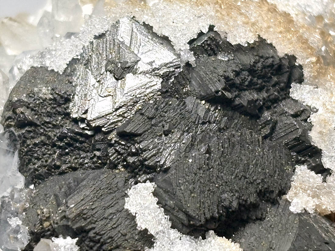 岐阜県吉城郡神岡鉱山産 クォーツ ＆ ガレナ ＆ スファレライト