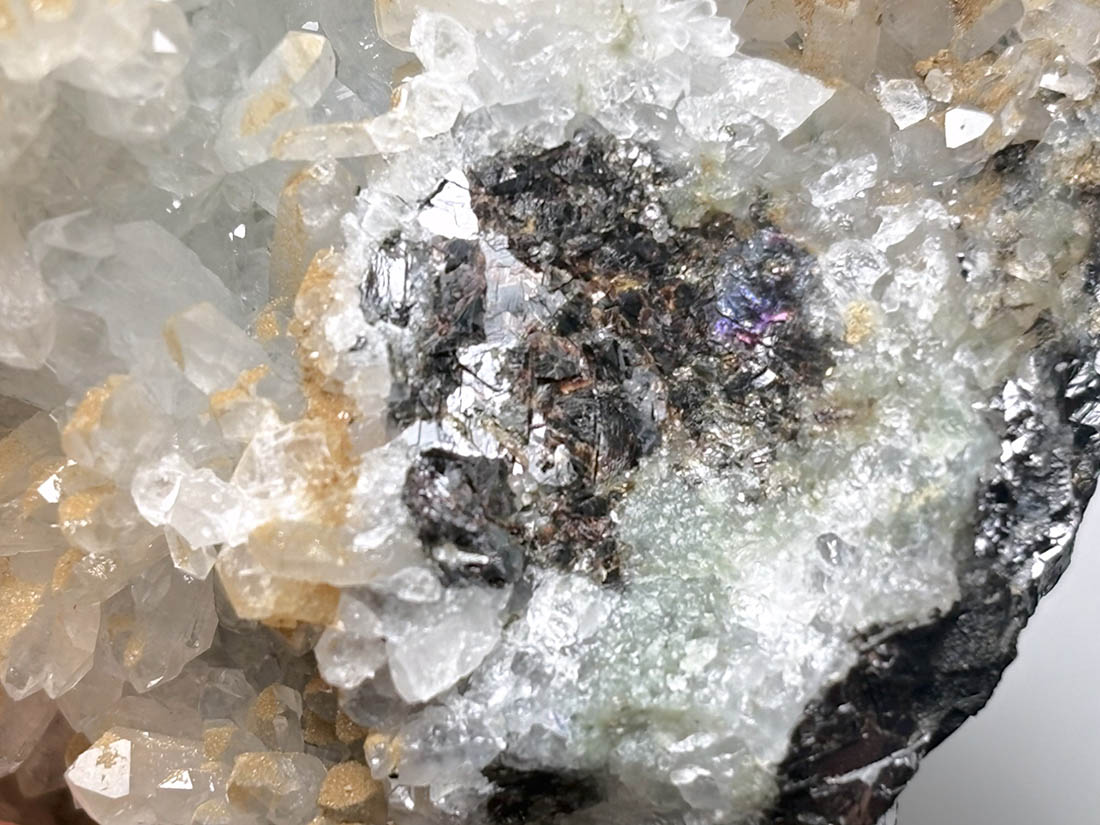 岐阜県吉城郡神岡鉱山産 クォーツ ＆ ガレナ ＆ スファレライト