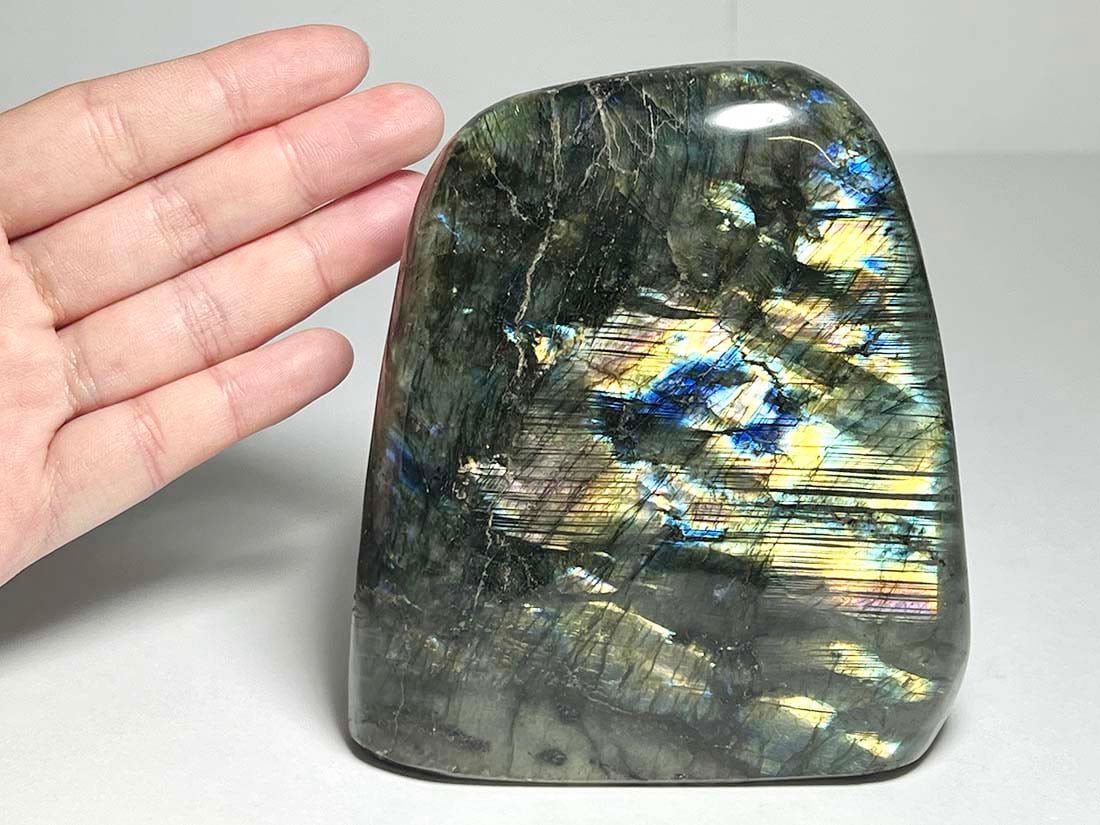 マダガスカル産 ラブラドライト スタンド付き マダガスカル産